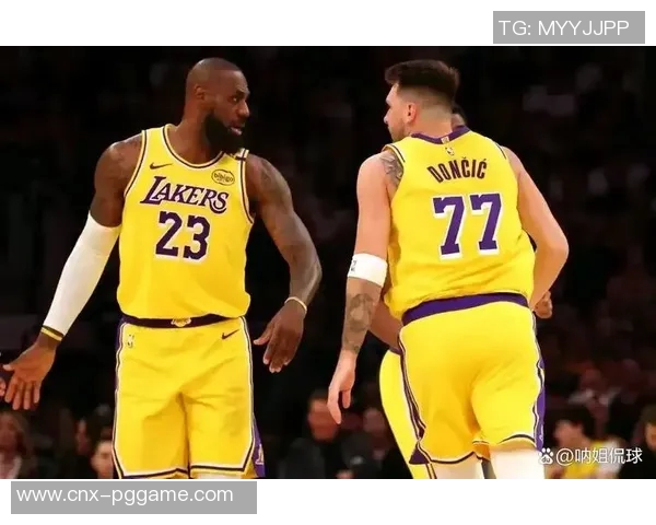 詹东联手砍下30分布伦森伤退湖人加时逆转尼克斯喜迎8连胜